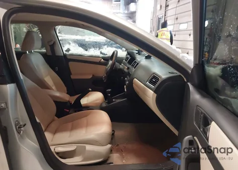 2012 Volkswagen Jetta 2.5L Se from USA, damaged, VIN 3VWBP7AJXCM305816